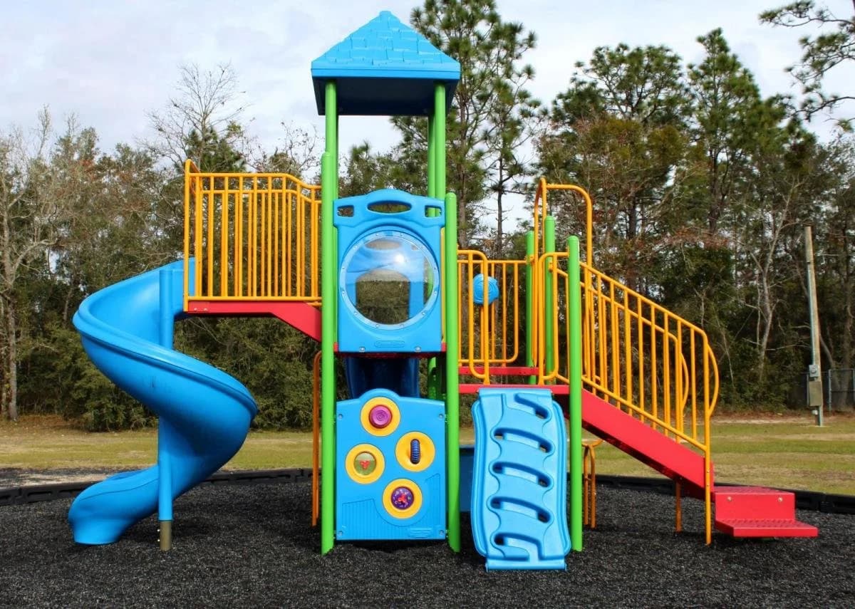 Twin Lakes Community Park